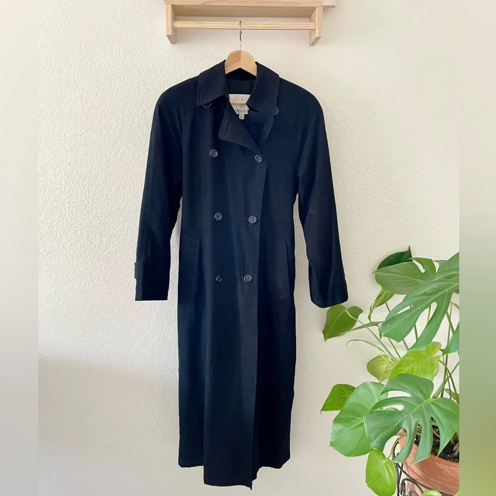 Vintage | Classic London Fog Trench Coat with waist belt | Black Washed | 8P - Picture 2 of 11